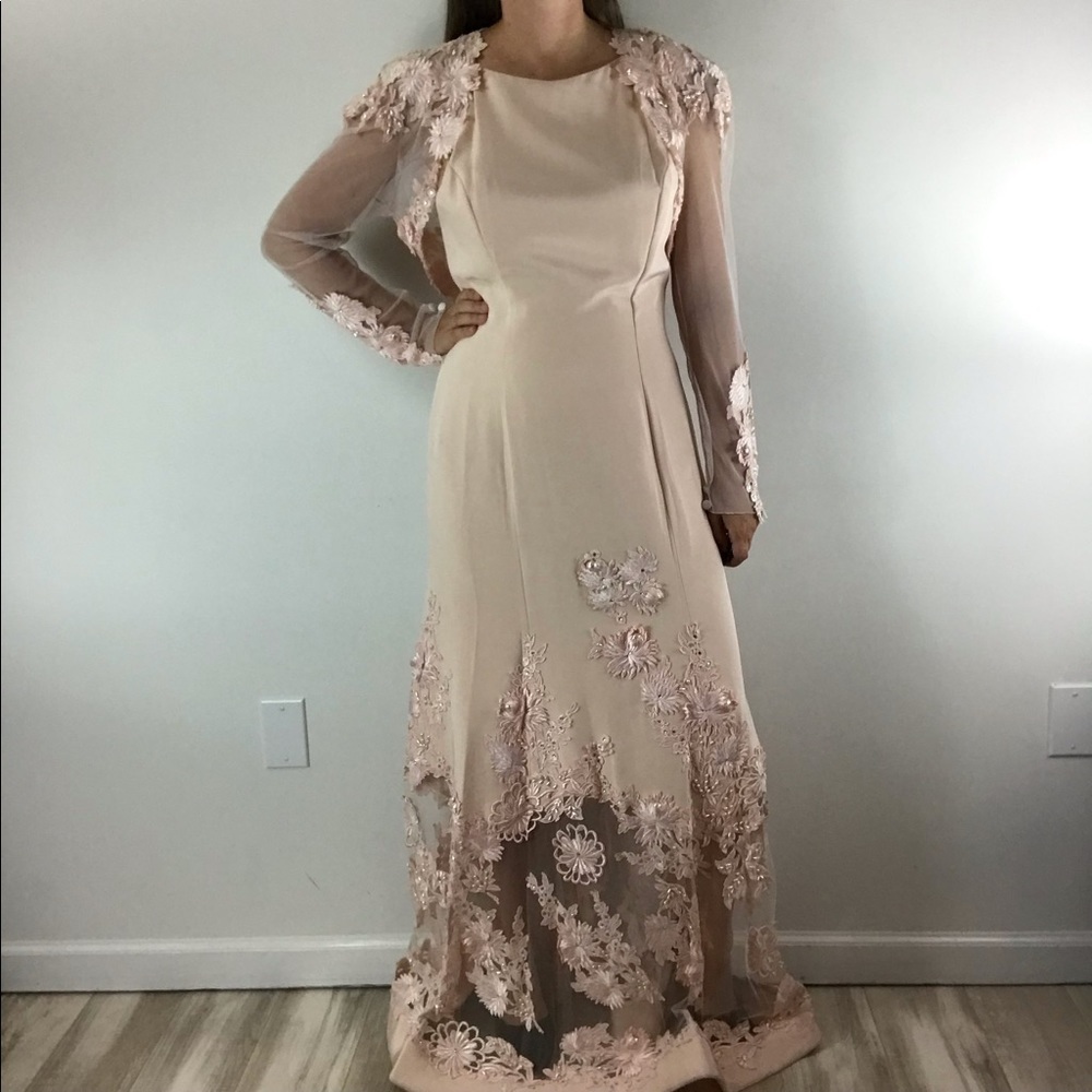 VINTAGE Floral Embroidered Appliqué Formal Evening Dress by Yoly Munoz